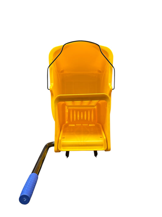 Cubeta Exprimidora Industrial de 32 Litros con Ruedas